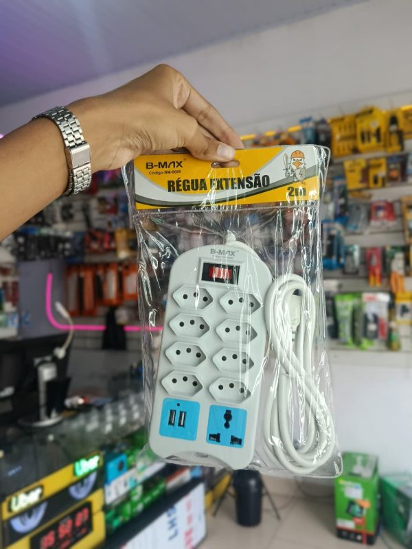 Filtro de Linha 8T 2P+T e 2 USB C/ 2M de Cabo B-MAX